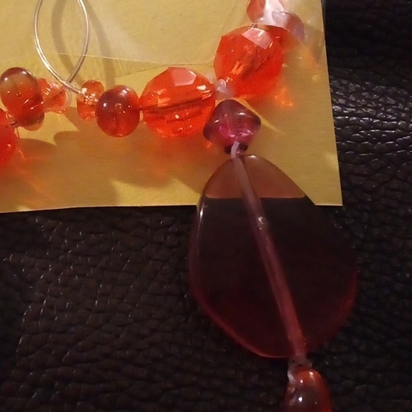 ❤️ Handmade Hoop Orange Beaded Earrings - Picture 3 of 6